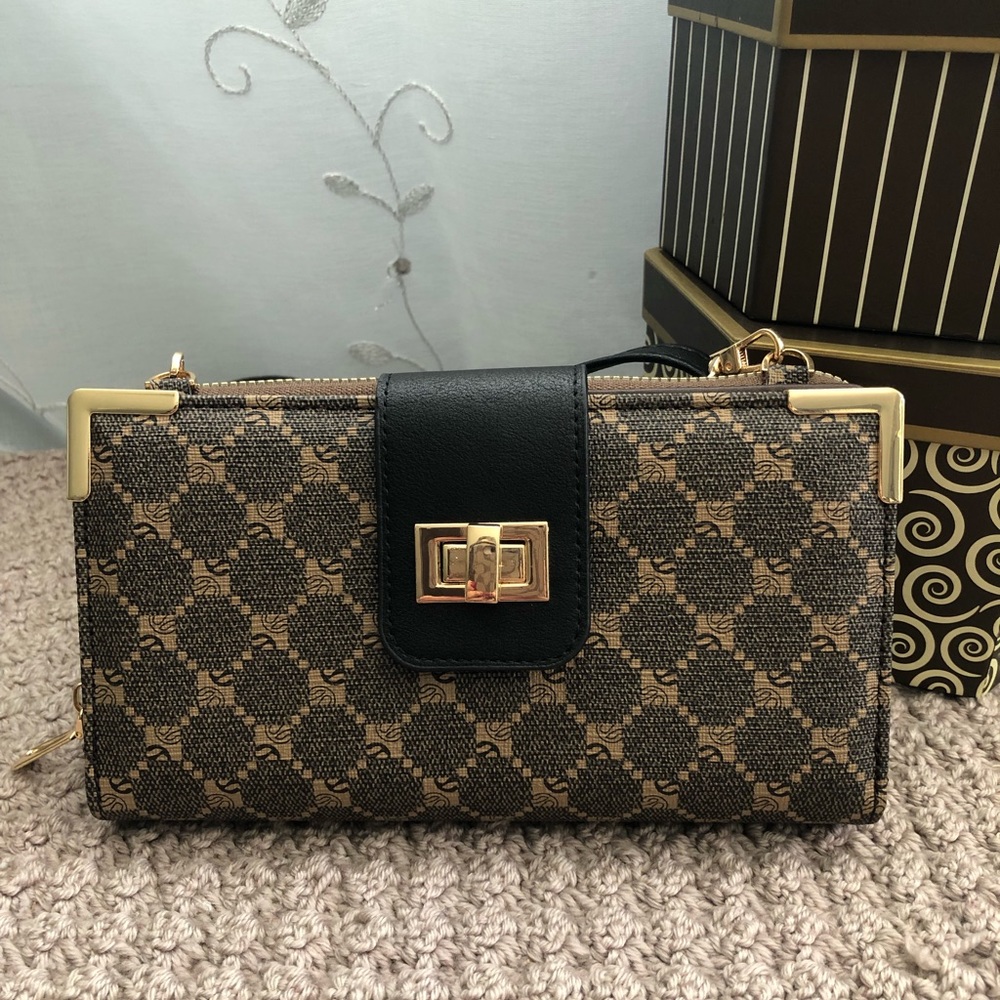 Elegant Brown Crossbody Wallet